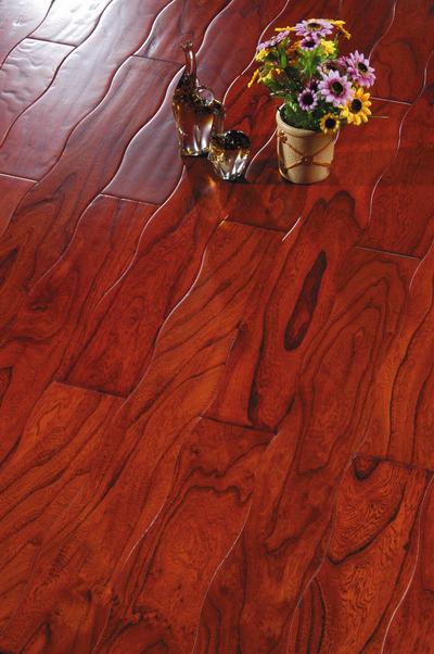 Elm handscraped curved flooring